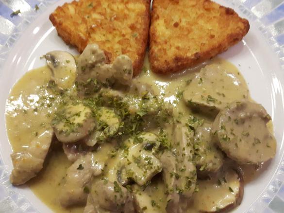 Schweinefiletgeschnetzeltes in Champignonrahm
