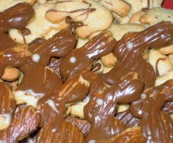 OSTERHASENKEKSE AUS MANDELTEIG