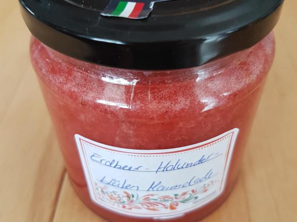 Erdbeer Holunderblüten Marmelade