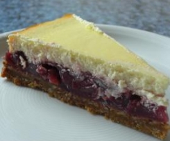 Variation von Käse-Kirsch-Kuchen