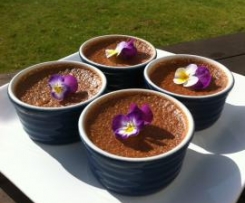 Kleine Schokoladentöpfchen