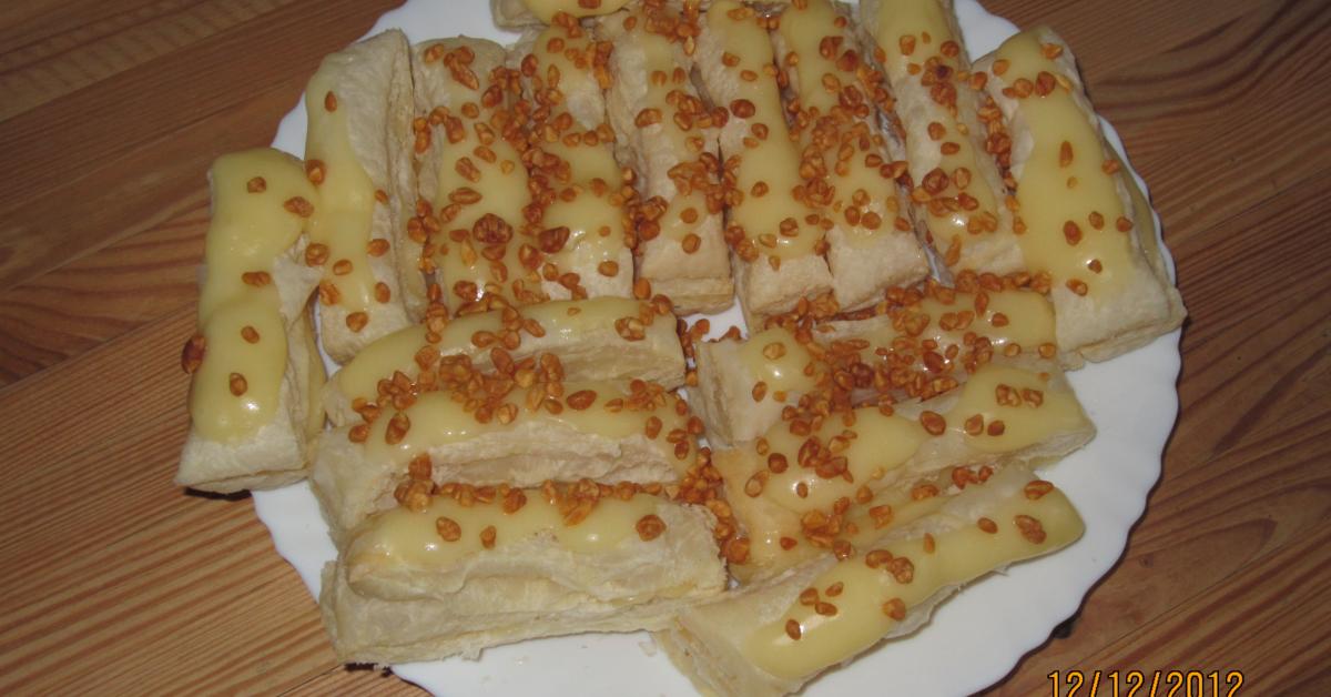 Gefüllte Blätterteig Streifen von . Ein Thermomix® Rezept aus der ...