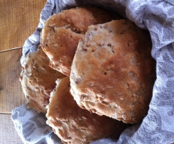 Dinkel-Körner-Brötchen mit ganzen Körnern