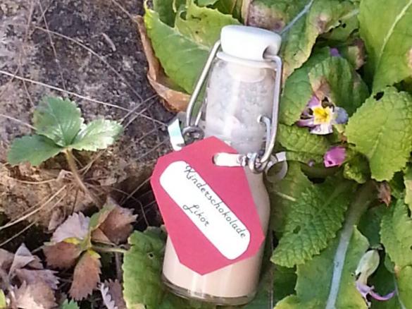 Likör aus Kinderschokolade