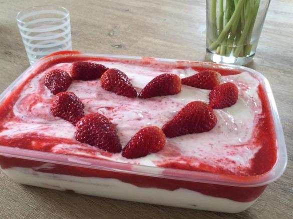 Erdbeer-Tiramisu ohne Ei
