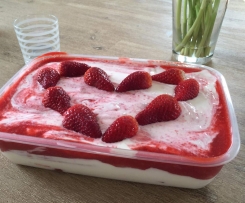 Erdbeer-Tiramisu ohne Ei