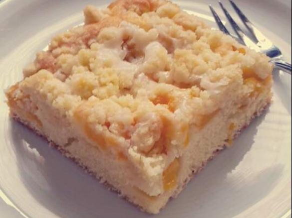 Pfirsichschnitten mit Zitronenguss