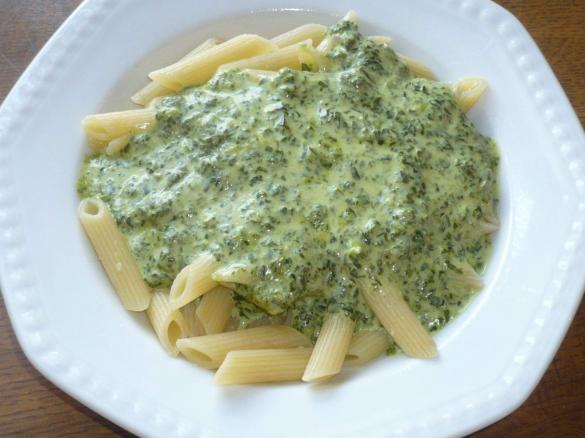 Spinat-Käse-Soße