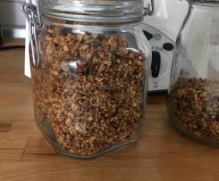Knuspermüsli, vegan und ohne Zuckerzusatz