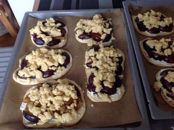 Datschi-Taler mit Butterstreusel