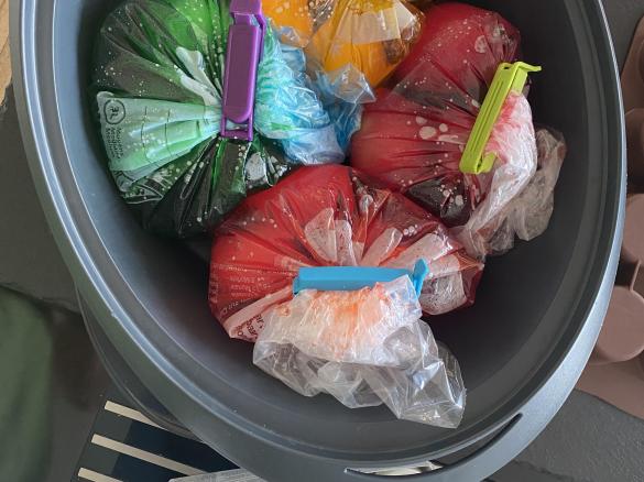 Eier färben mit Lebensmittelfarbe