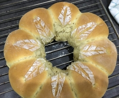 Türkisches Blumenbrot bzw. Cicek Ekmek ist ein fluffiges Weißbrot nach türkischer Art