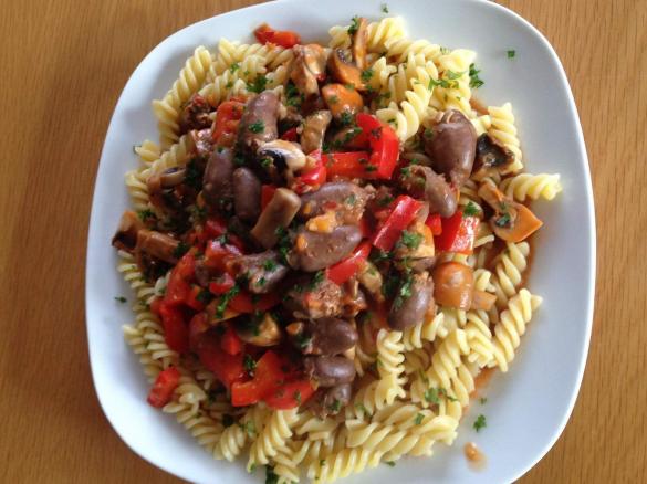 Hähnchen Herzen Gulasch