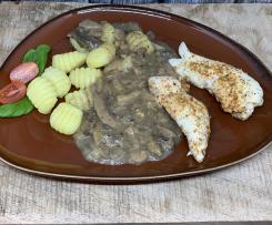 Hähnchenfilets mit Gnocchi und Pilzsauce