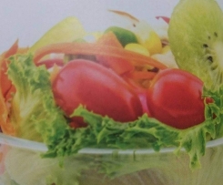 Fruchtiger Salat mit Kiwi