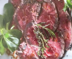 Carpaccio von gebratenem Rinderfilet