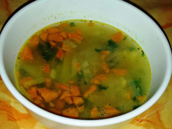 Chilatole - scharfe, mexikanische Gemüsesuppe mit Mais