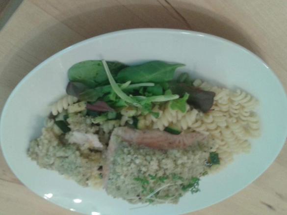 Lachsfilet mit Kräuter-Parmesan Haube