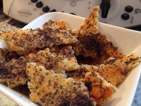 Glutenfreie Parmesan-Cracker