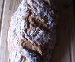 Olivenbrot mit getrockneten Tomaten