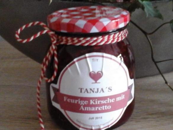 Feurige Kirschmarmelade mit Amaretto