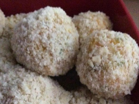 Aprikosen-Energie-Bällchen