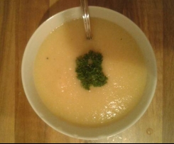 Sellerie-Prosecco-Suppe