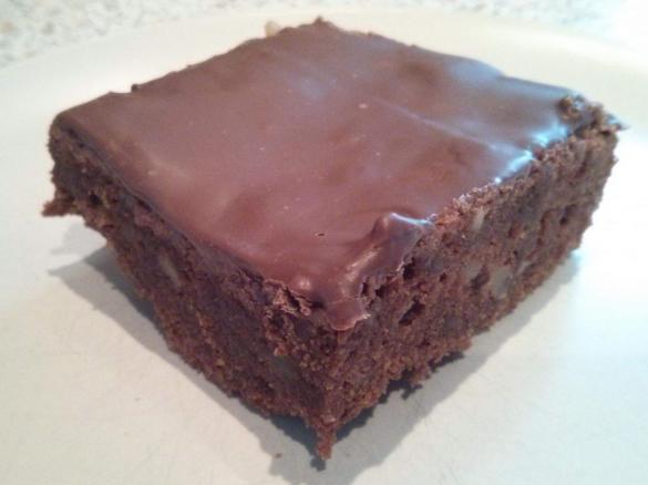 Walnuss Brownies mit Kuvertüre