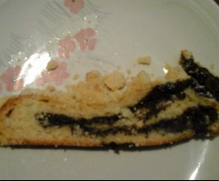 Mohnstrudel mit Streuseln, Hefeteig Mohnkuchen vegan