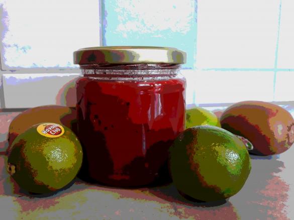 Marmelade Erdbeer-Kiwi-Limette