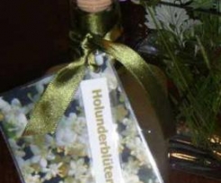 Holunderblütensirup (mit Vitamin C)