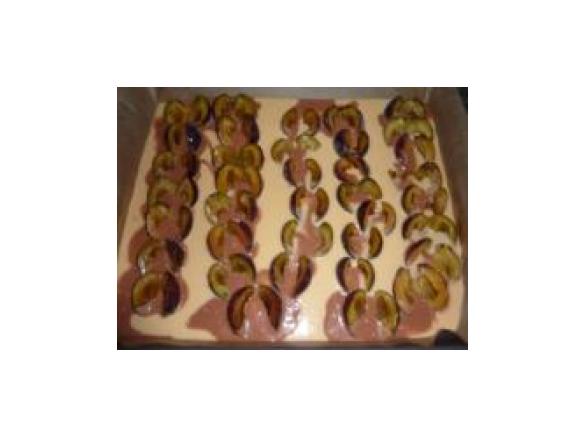 Whiskylikör-Kuchen mit Pflaumen