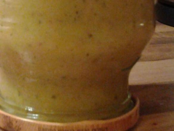 Feurige Zucchini Kokussuppe