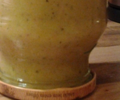 Feurige Zucchini Kokussuppe