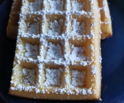 Waffeln mit Eierlikör