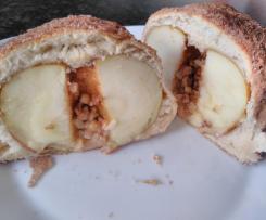 Appelstuten oder Apfel im Teigmantel