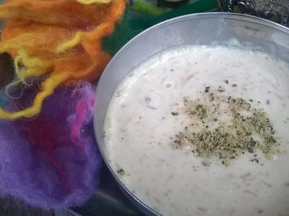 Semian, indisches Milchnudeldessert