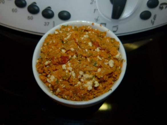 Tomatenbutter mit Kräutern