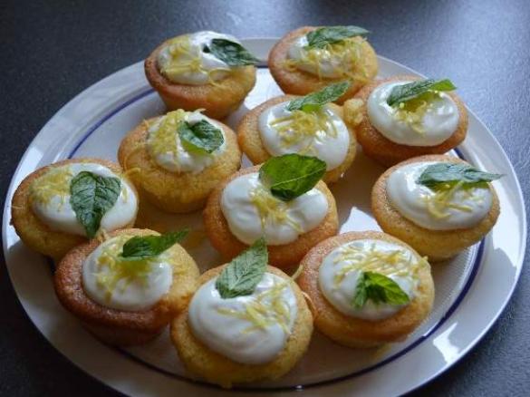 Getränkte Zitronen Cupcakes