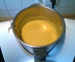 Süßkartoffel-Möhrensuppe