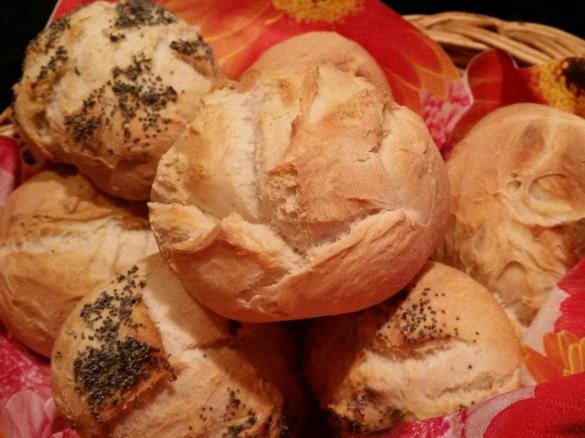 Knackige Sonntagsbrötchen