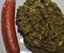 Grünkohlgemüse mit Mettwürstchen