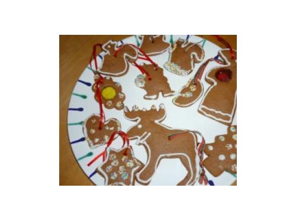 Variation von Echter Lebkuchenteig -> Baumbehang