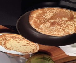 Zarte, sahnige Pfannkuchen