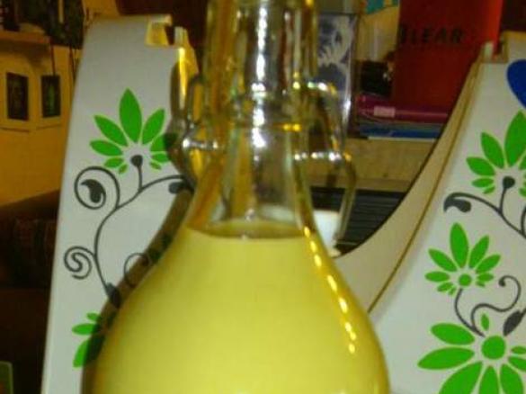 Eierlikör mit Kinderriegel