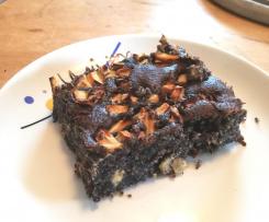 Mohn-"Brownie" mit Apfelstückchen
