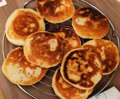 Hotteok (Hoddeok) - süße gefüllte koreanische Pancakes (Streetfood)