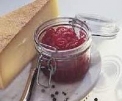 Zwiebelkonfitüre zu Käse, Fleisch, Gegrilltem oder Gemüse (aus dem Buch: Geschenke aus dem Thermomix)