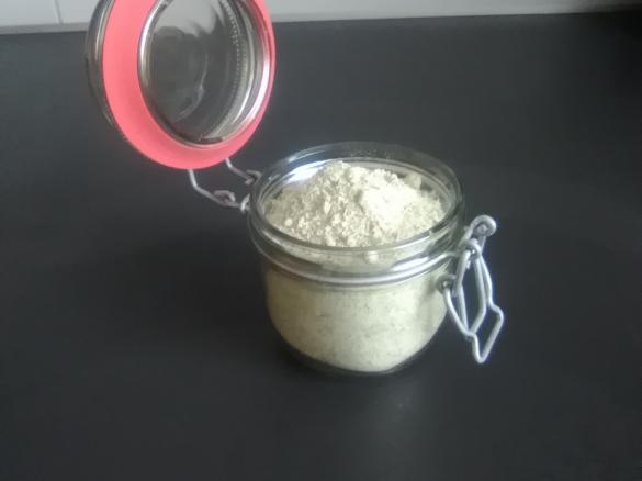 Kräutersalz aus dem Garten