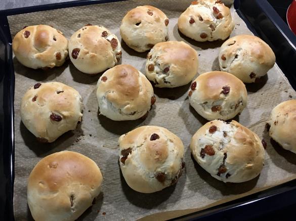 Henris Rosinenbrötchen